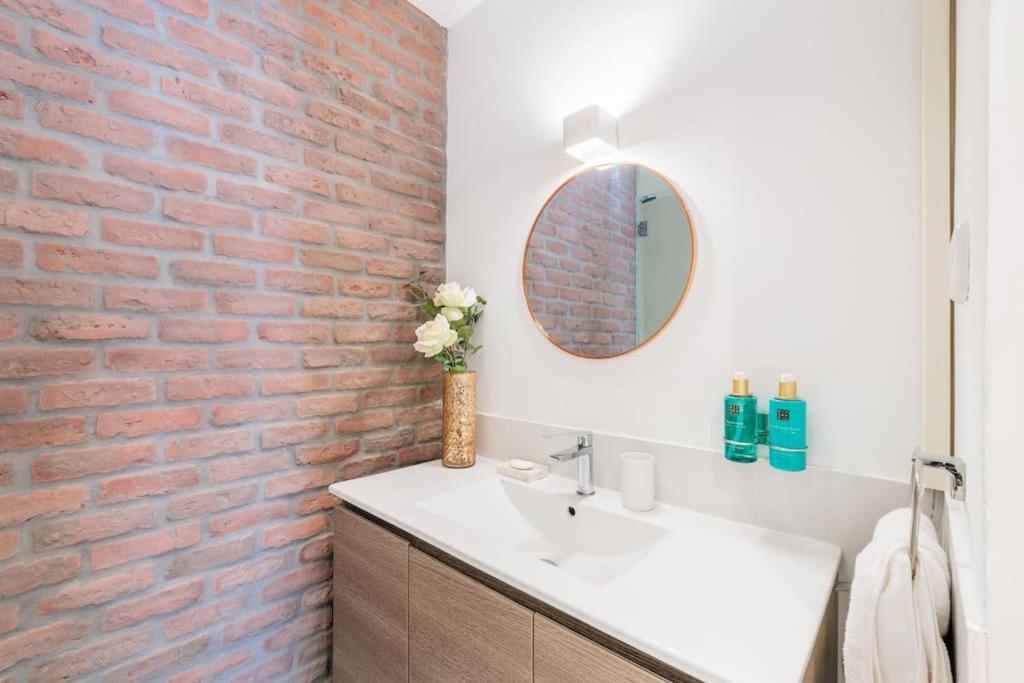 Апартаменты Amazing Flat 5 Balconies In Chueca - Gran Via Мадрид Экстерьер фото